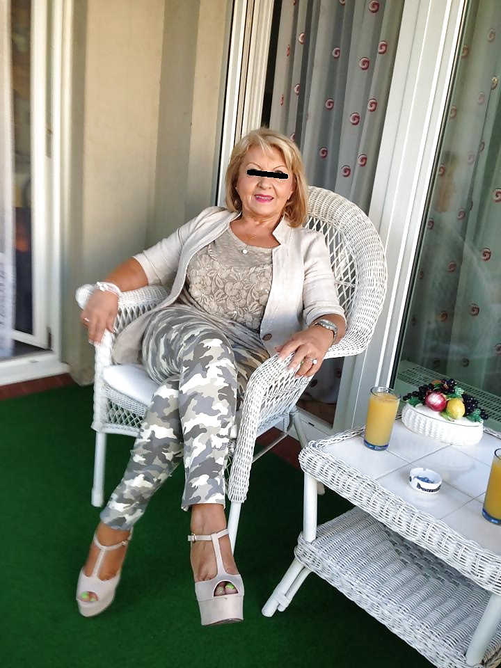 Los amigos de mi madre
 #29216388