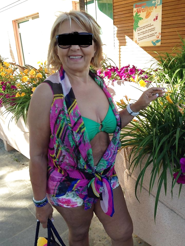 Los amigos de mi madre
 #29216420