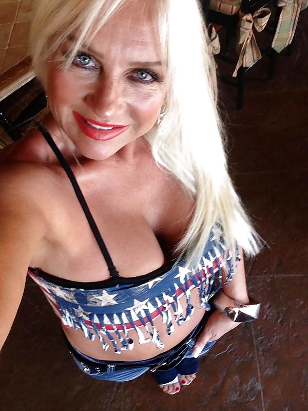 Linda Hogan - thick, busty MILF #31668094