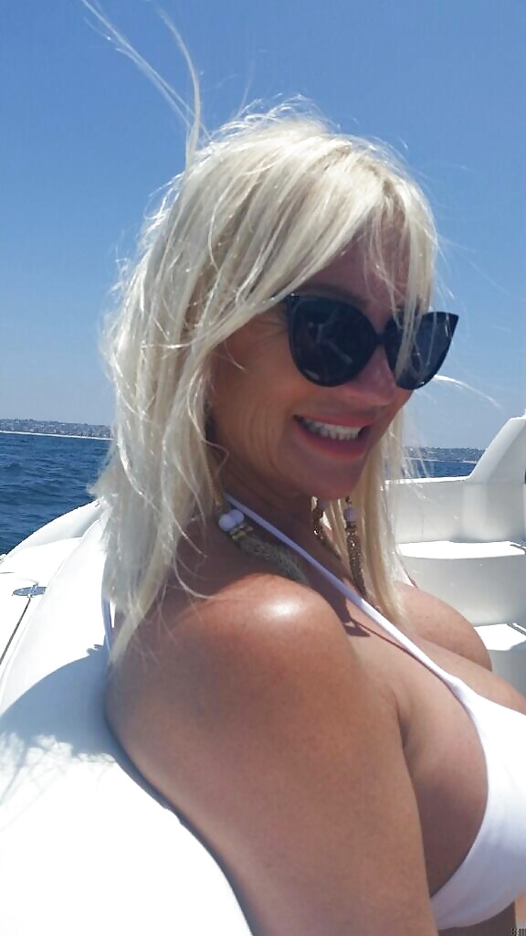 Linda hogan - milf spessa e tettona
 #31668097