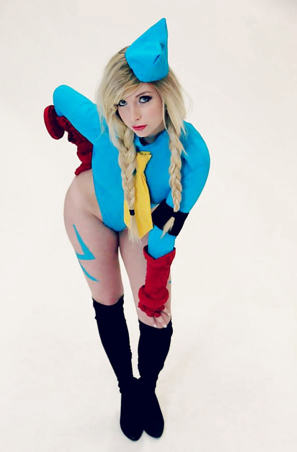 Street Fighter Cammy Cosplay #22981688