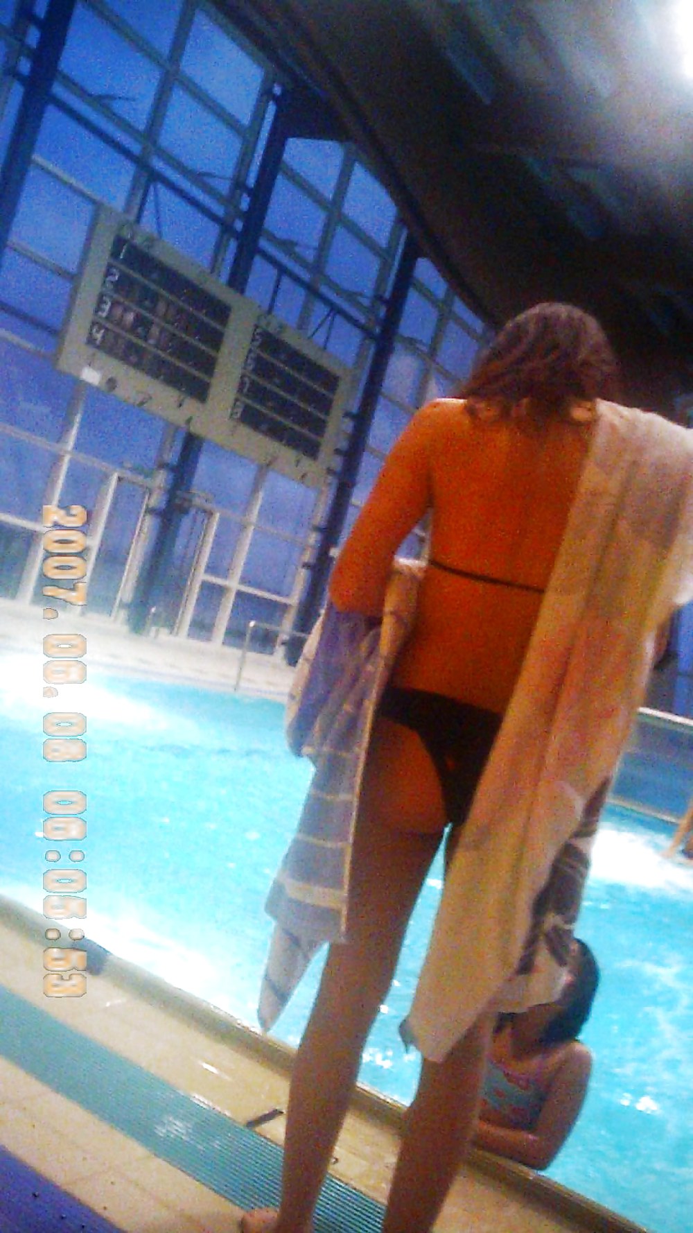 Am Pool #23352135