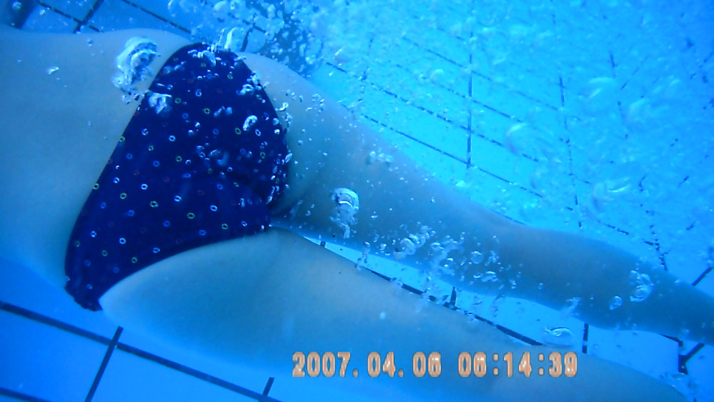 Am Pool #23352228