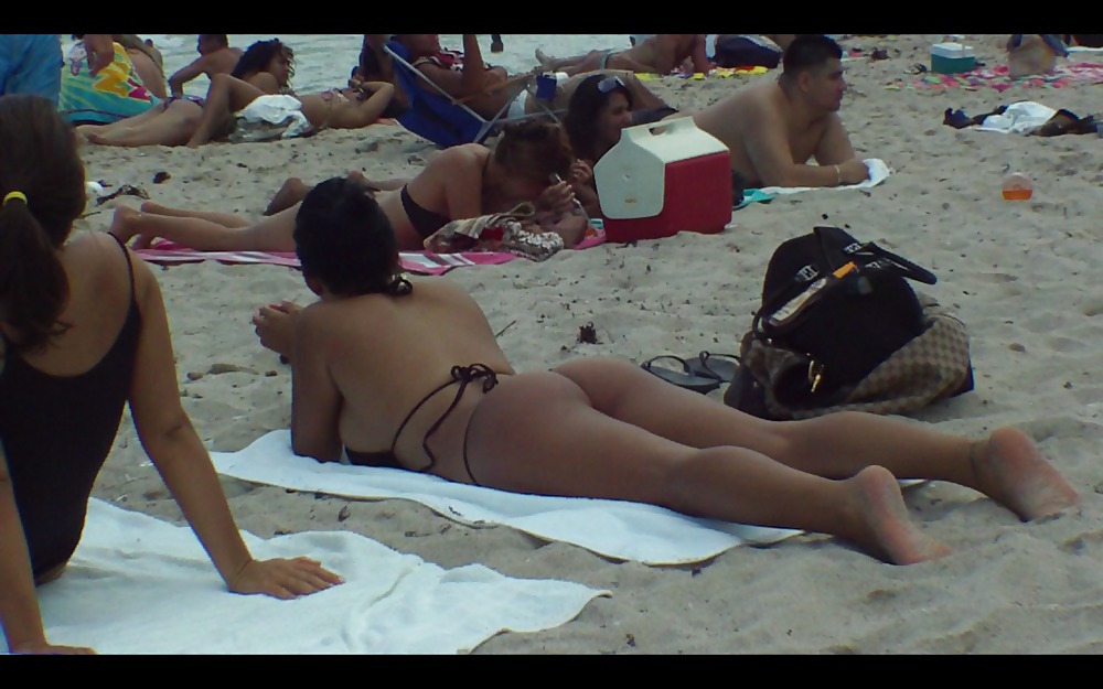 ¡Latina beach buns spring breaker voyeur booty ass !
 #37148028