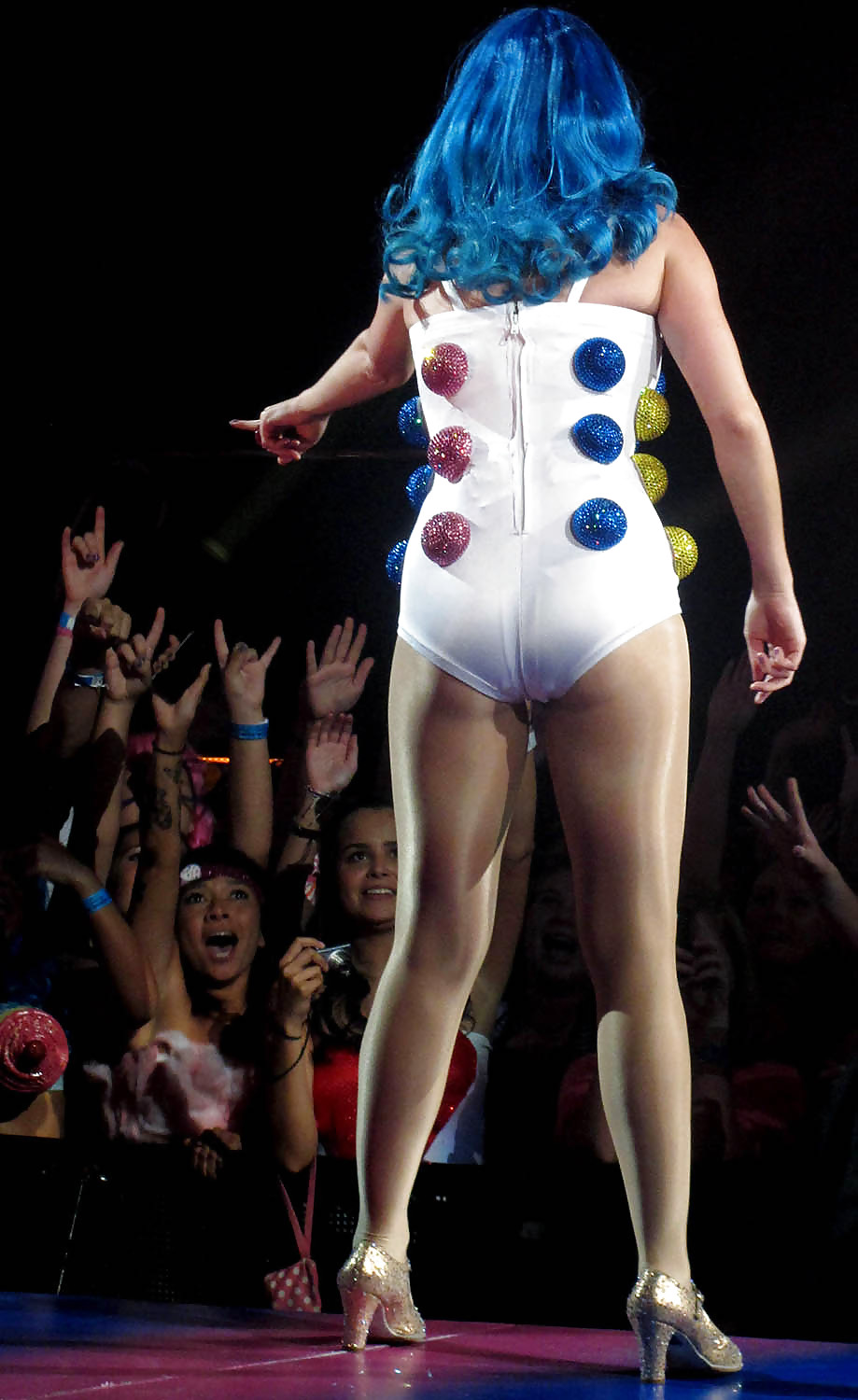 Katy Perry In Verschiedenen Strumpfhosen #36383621