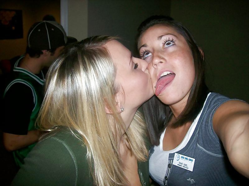 Girls Girls Kissing 6 #28064254