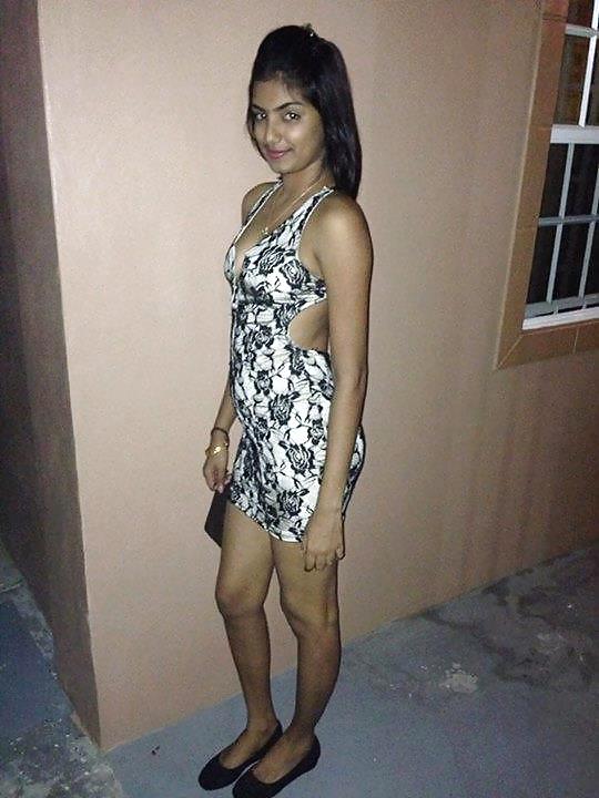 Conjunto completo 3: posando ex-amigas
 #36355333