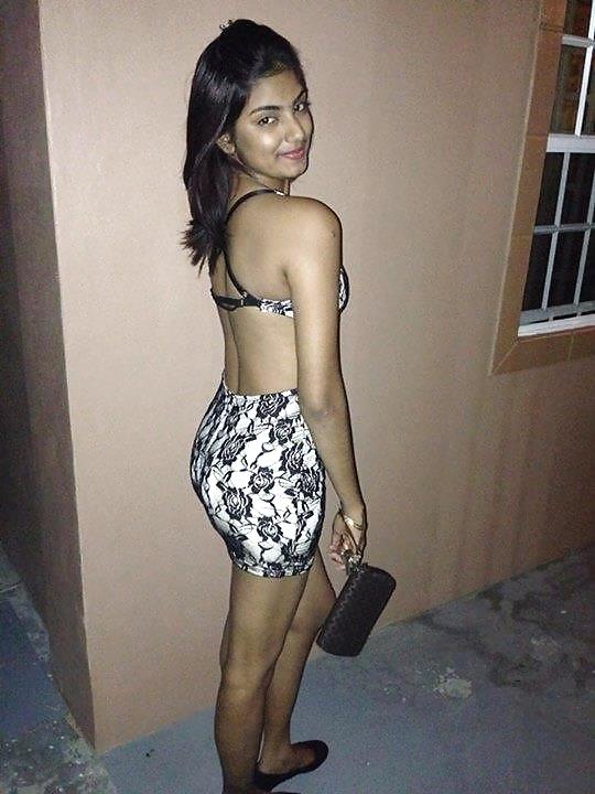 Conjunto completo 3: posando ex-amigas
 #36355335