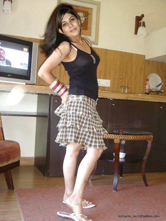 Conjunto completo 3: posando ex-amigas
 #36355352