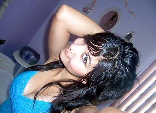 Conjunto completo 3: posando ex-amigas
 #36355376