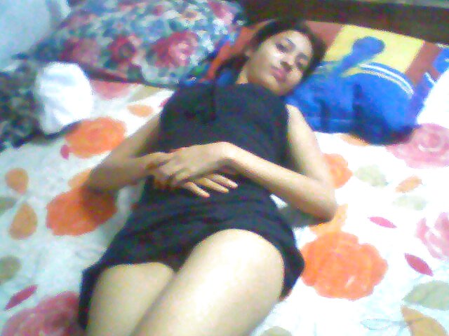 Conjunto completo 3: posando ex-amigas
 #36355394