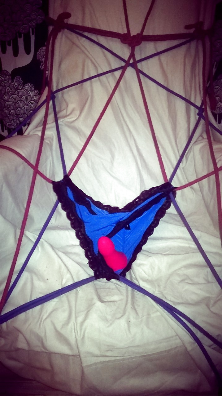 Pensando en el bondage...
 #39106872