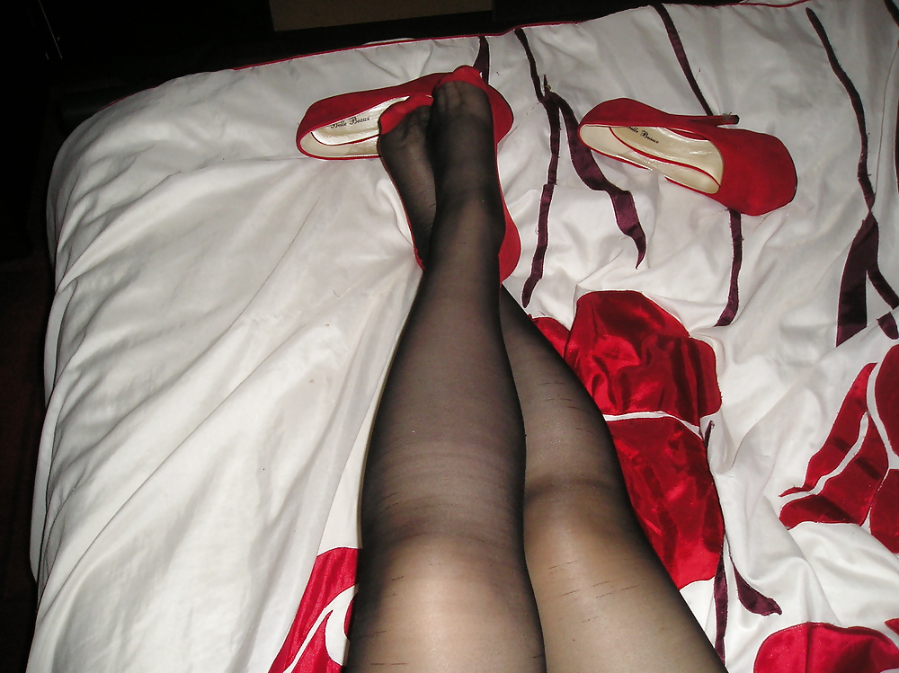 My girlfriends black and red seamed tights pantyhose #29499829