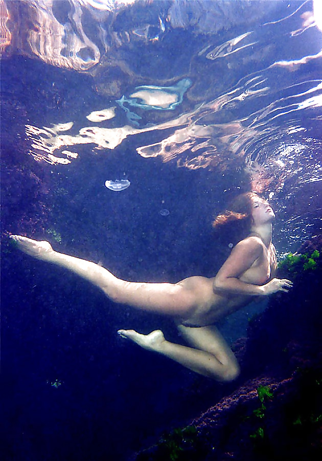 Underwater girls #29975565