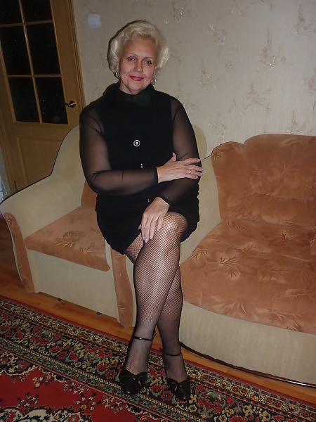 Russian mature woman, legs in stockings! Amateur! #27235497