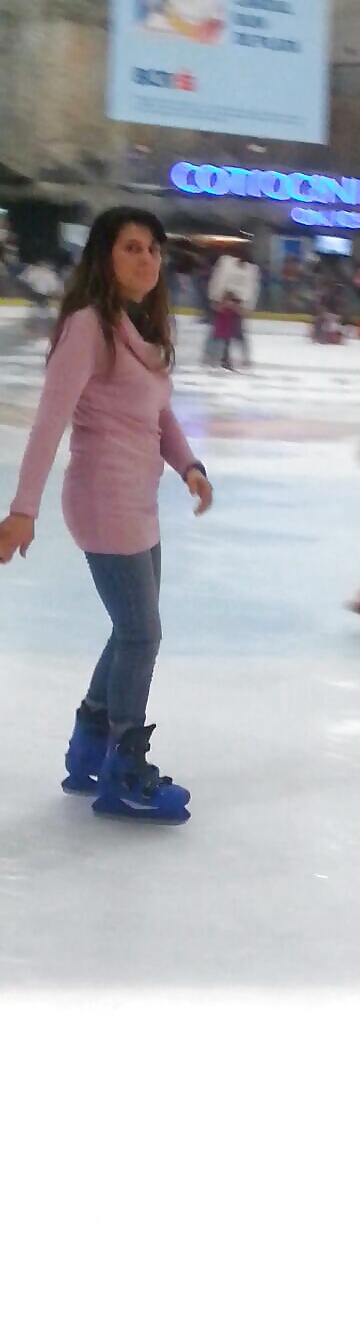 jeunes Roumains Sexy Espion Patinoire #39907554