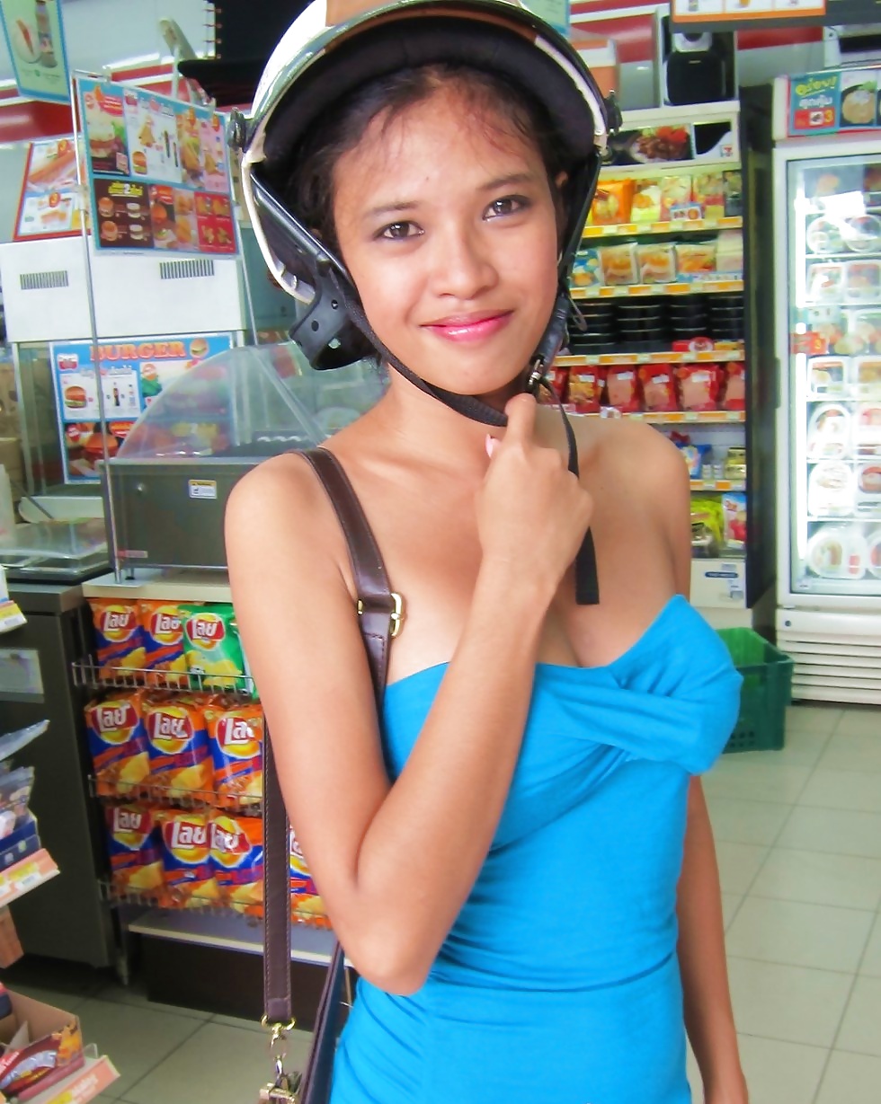 J15 Vollbusige Thai Teenager 2 #31595919