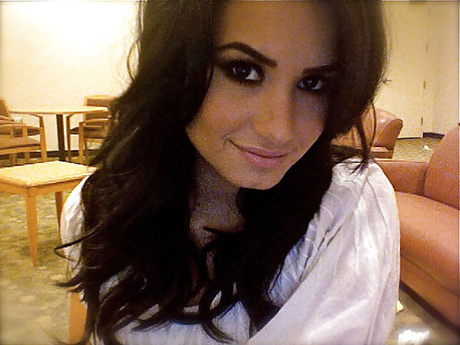 Demi Lovato #25843714