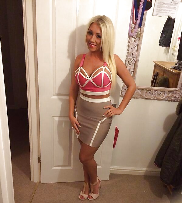 セクシーな服装 5
 #31856151