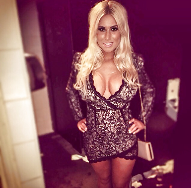 セクシーな服装 5
 #31856161