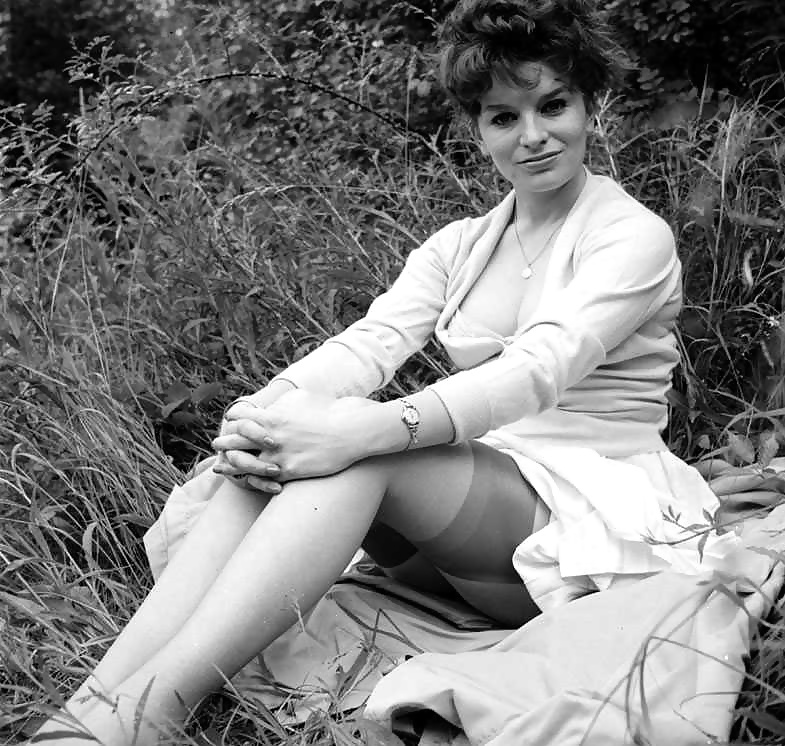 1960年代のイギリス人女性の脚線美
 #32791493