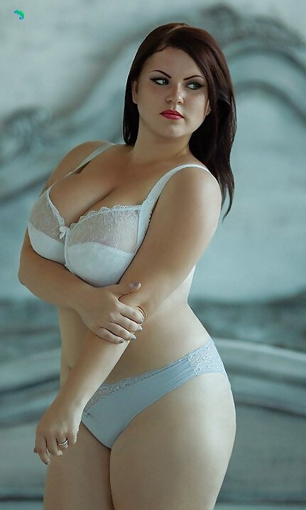 Plus-sized Honeys #31743642