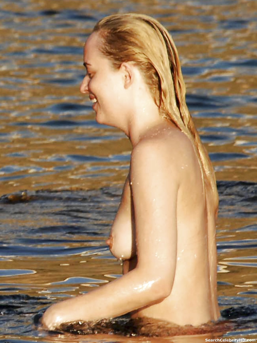 Dakota Johnson Nue Dans Pantelleria, Italie #39040819