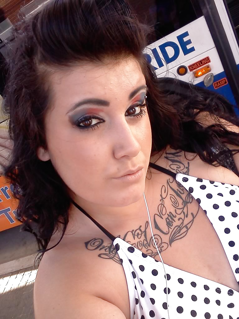 Carly   #34965707