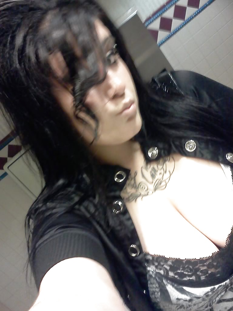 Carly   #34965853