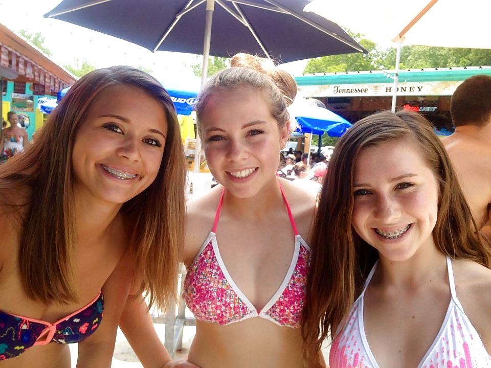 Los jóvenes son divertidos
 #32031656