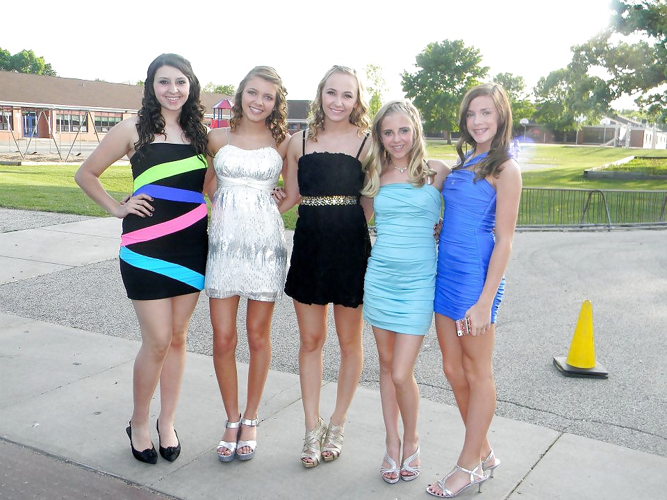 Los jóvenes son divertidos
 #32031659