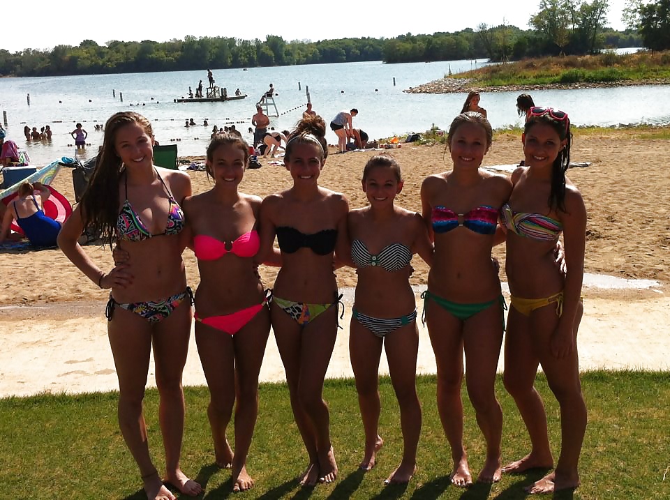 Los jóvenes son divertidos
 #32031662