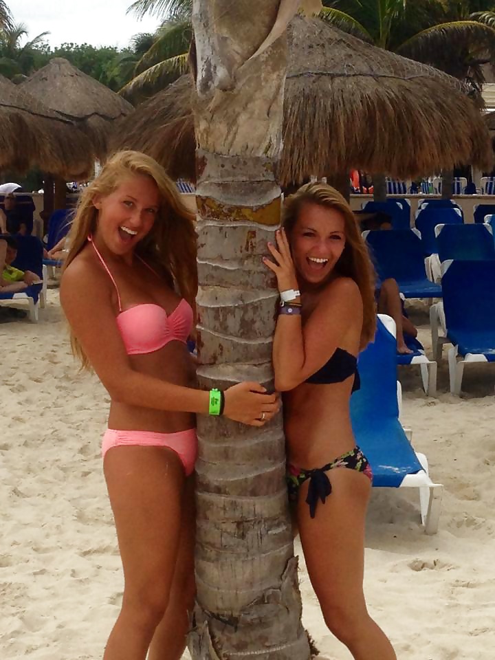 Los jóvenes son divertidos
 #32031680