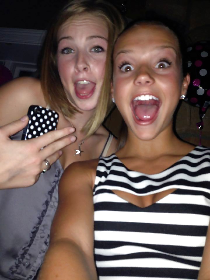 Los jóvenes son divertidos
 #32031681