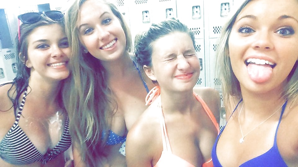 Los jóvenes son divertidos
 #32031707