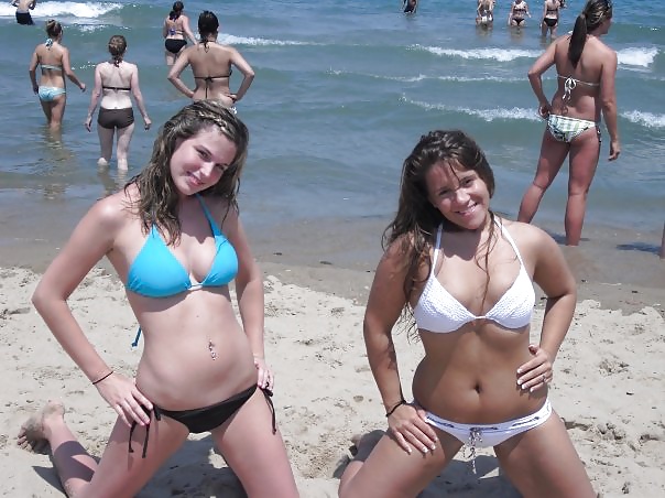 Los jóvenes son divertidos
 #32031710