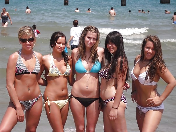 Los jóvenes son divertidos
 #32031711