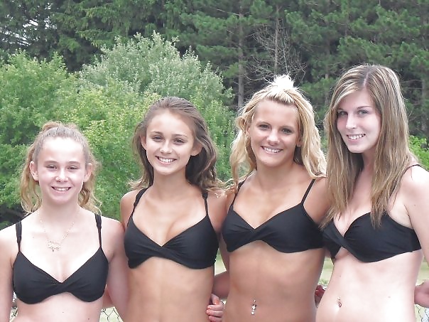 Los jóvenes son divertidos
 #32031713