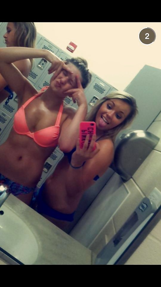 Los jóvenes son divertidos
 #32031720