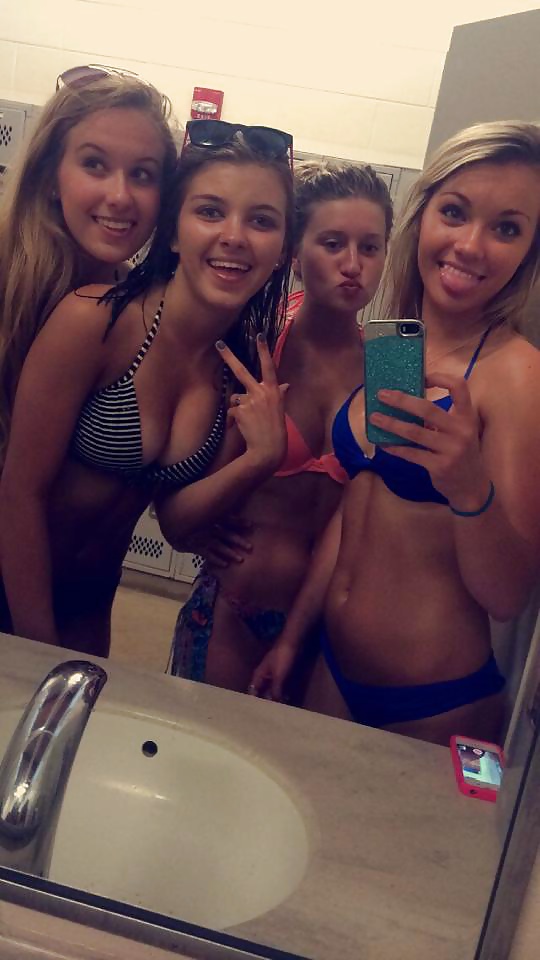 Los jóvenes son divertidos
 #32031722