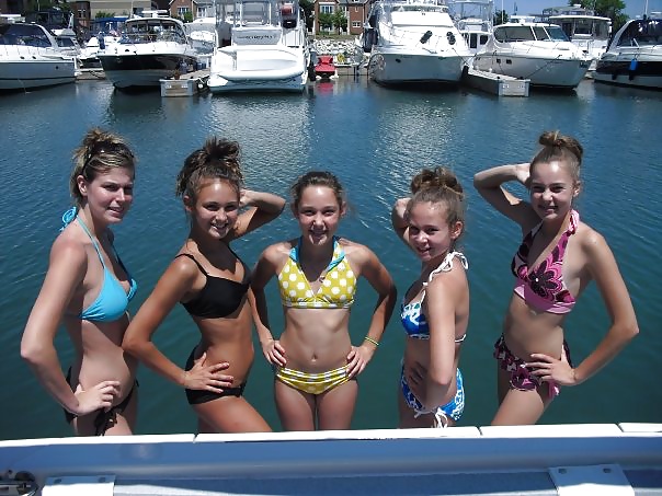 Los jóvenes son divertidos
 #32031726