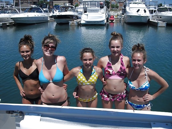 Los jóvenes son divertidos
 #32031727