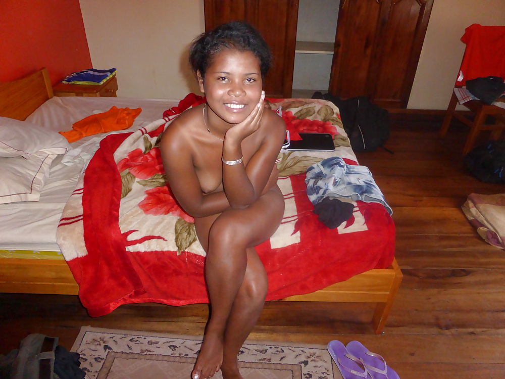 Fille de Mahajunga #28419564