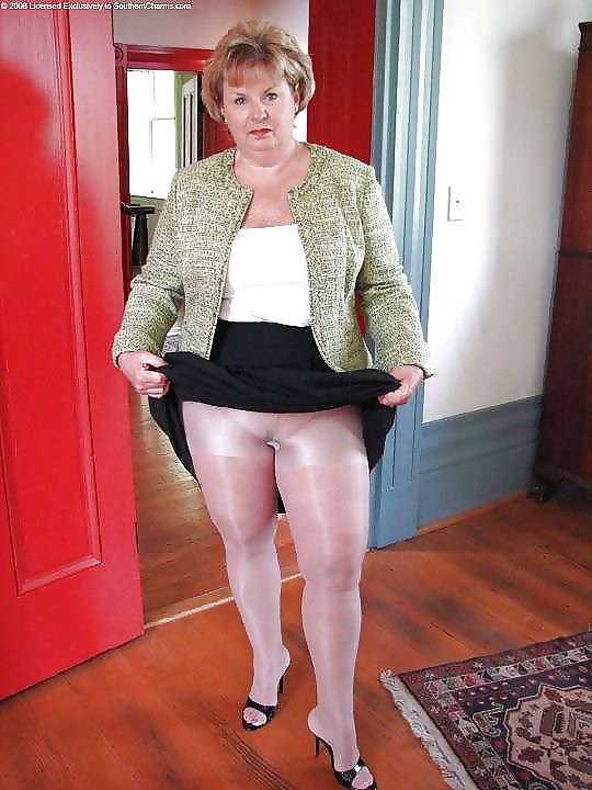 Mature pantyhose from Jimmy 6 #37174806