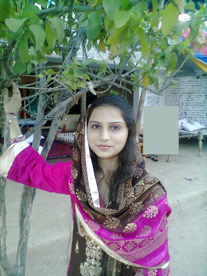 Immagini di ragazze pakistane e indiane del college e della scuola
 #23246496