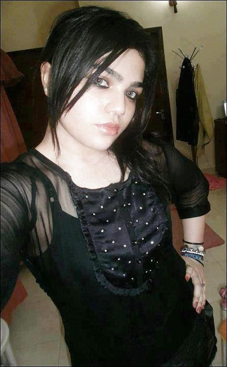 Pakistani and Indian College And School Girls Images #23246500