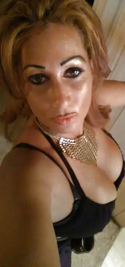Gestapelt Latina Stripper Milf #32743983