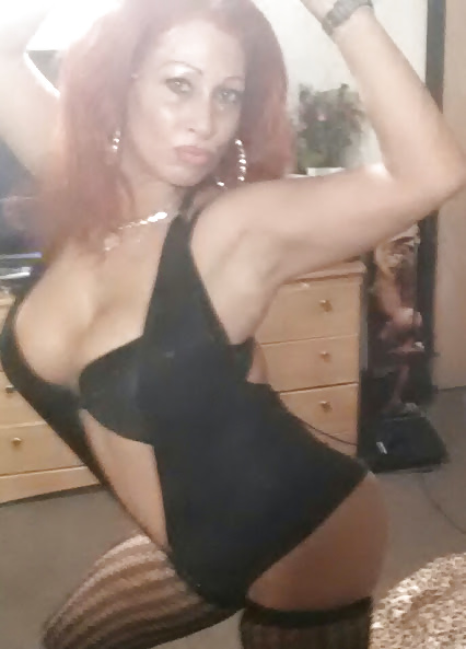 Gestapelt Latina Stripper Milf #32744220