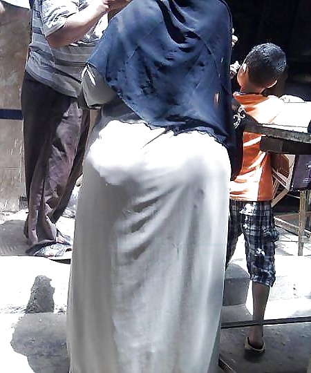 Candid Arab Ass - Voyeur Big Mature Butt - Street Booty #40390028