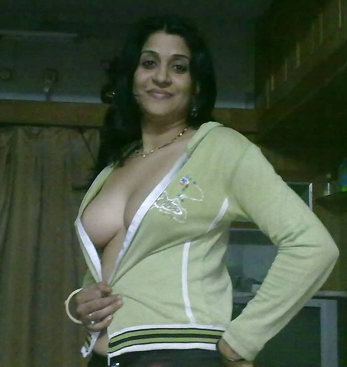 Sexy mujeres indias
 #25382811